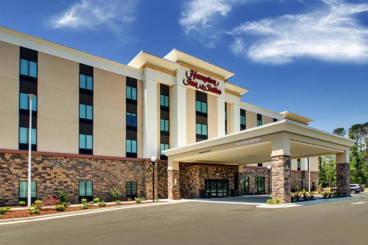 Hampton Inn & Suites By Hilton Southport Exterior photo